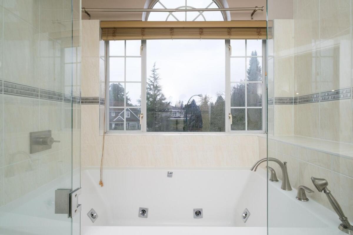 Spacious 4Br W Ensuites Mins To Downtown Yvr Ubc Vancouver Zewnętrze zdjęcie