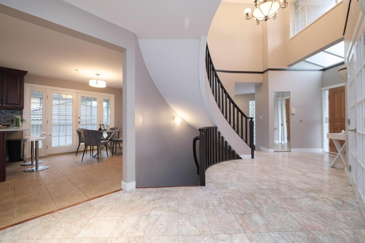 Spacious 4Br W Ensuites Mins To Downtown Yvr Ubc Vancouver Zewnętrze zdjęcie