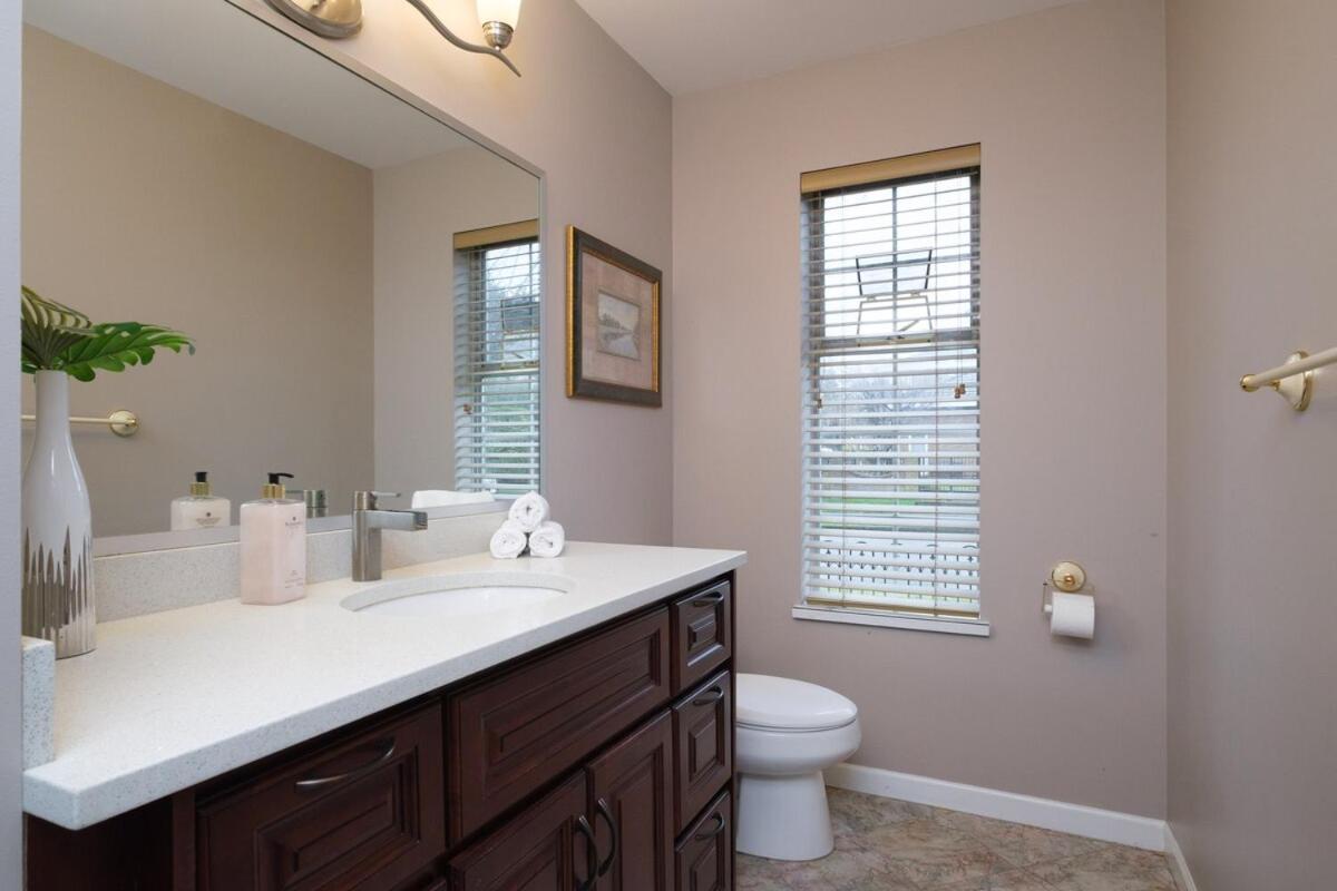 Spacious 4Br W Ensuites Mins To Downtown Yvr Ubc Vancouver Zewnętrze zdjęcie