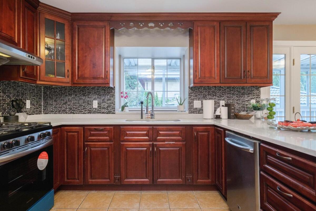 Spacious 4Br W Ensuites Mins To Downtown Yvr Ubc Vancouver Zewnętrze zdjęcie